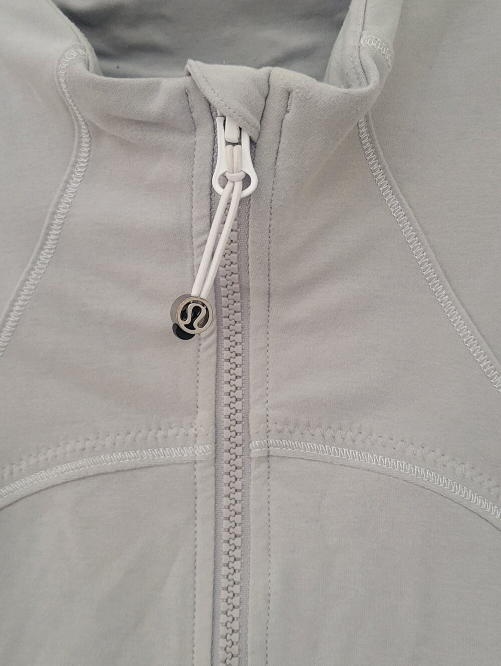 Lululemon Jacket - Picture 5 of 8